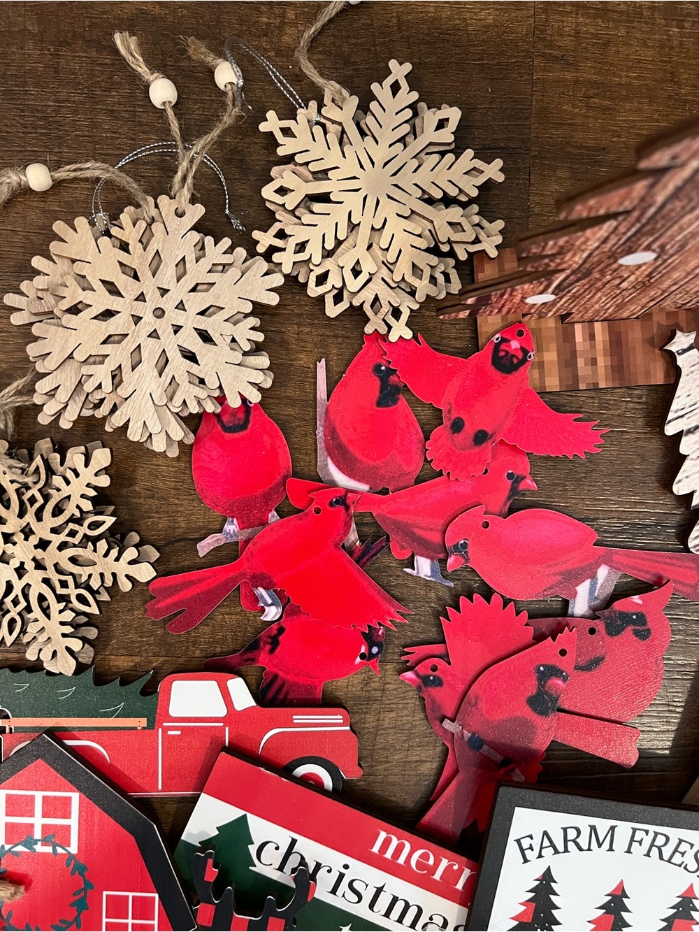 Assorted Wooden DIY Decorative Craft Pieces - Natural & Painted - Picture 3 of 7
